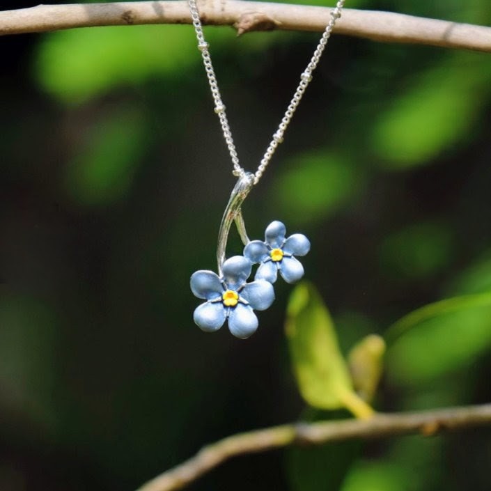 Forget Me Not Blue Flower Pendant Necklace - Image 5