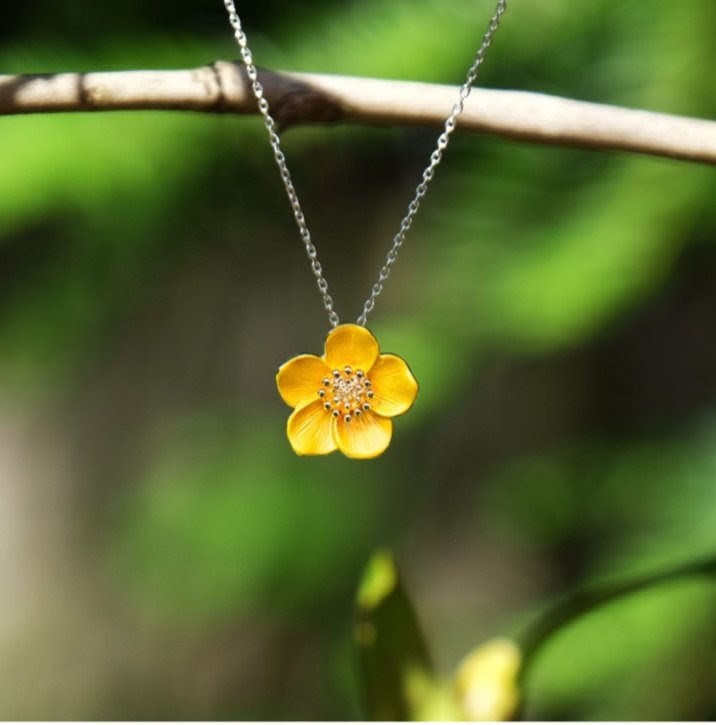 Alexander Thurlow Buttercup Yellow Flower Delicate Pendant Necklace - Image 3