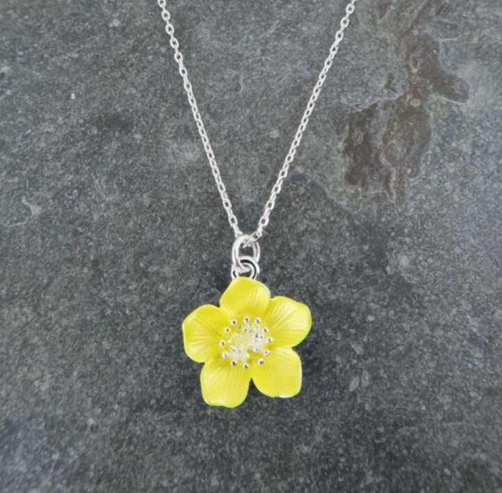 Alexander Thurlow Buttercup Yellow Flower Delicate Pendant Necklace
