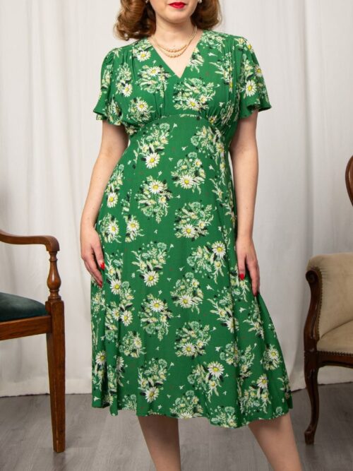 Betty tea dress in green Daisy