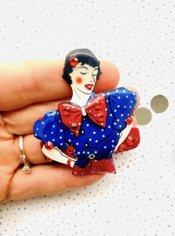 The Dotty Daisy Brooch