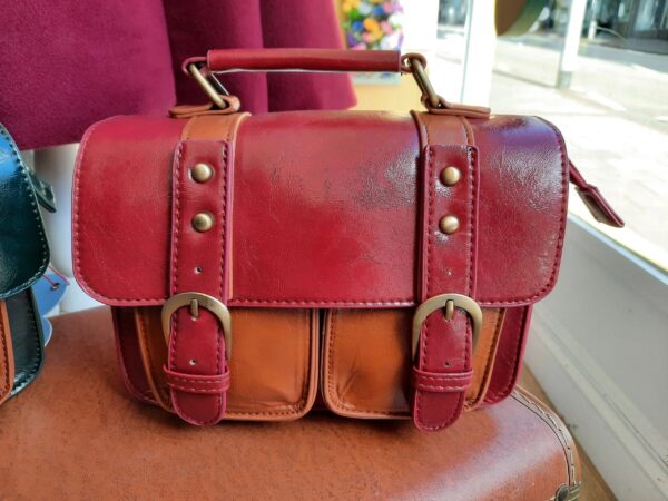 Mini vintage satchel