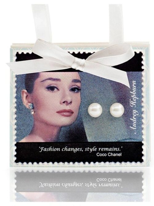 Audrey pearl studs